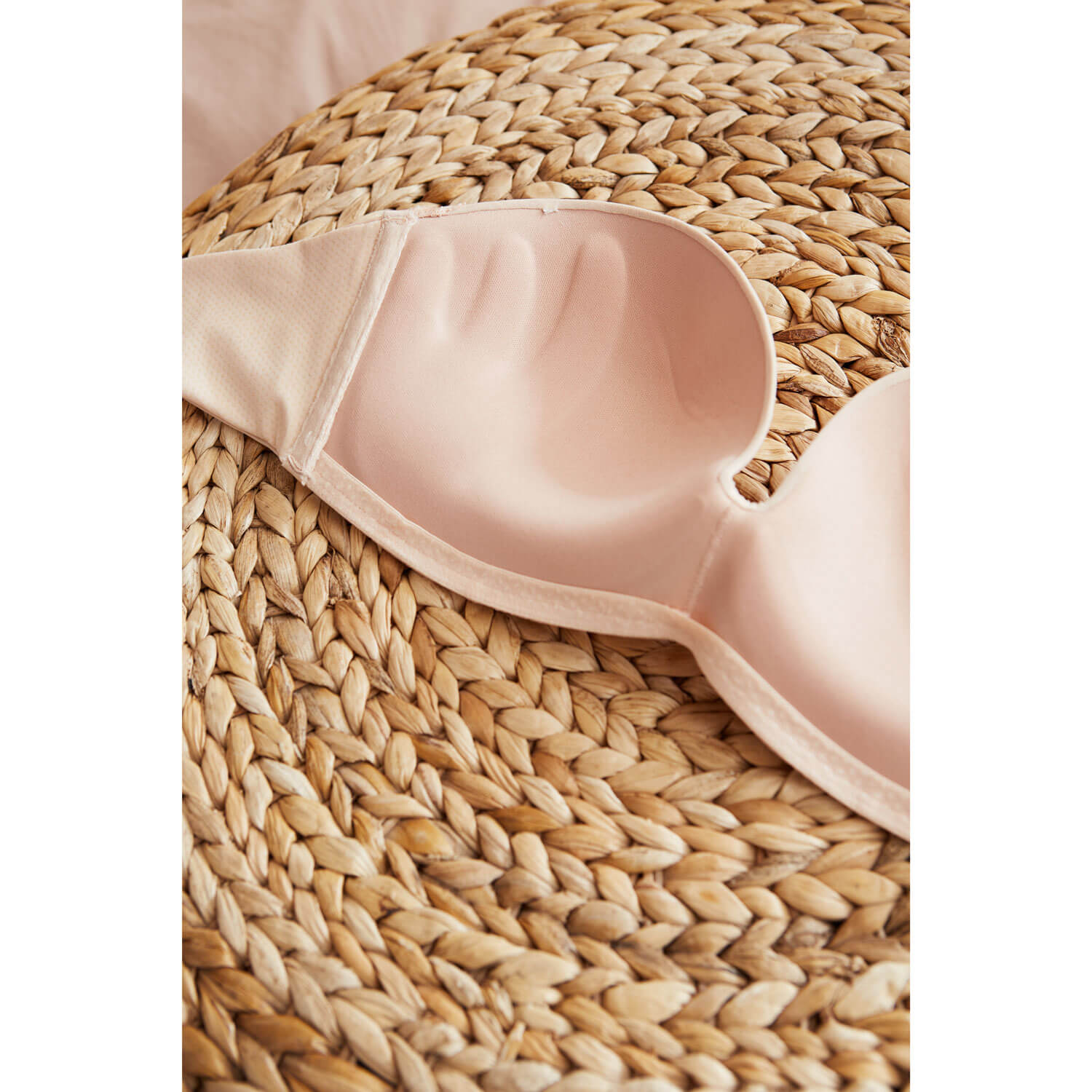 Wonderbra Ultimate Strapless Under Wire Push Up Bra - Nude 4 Shaws Department Stores