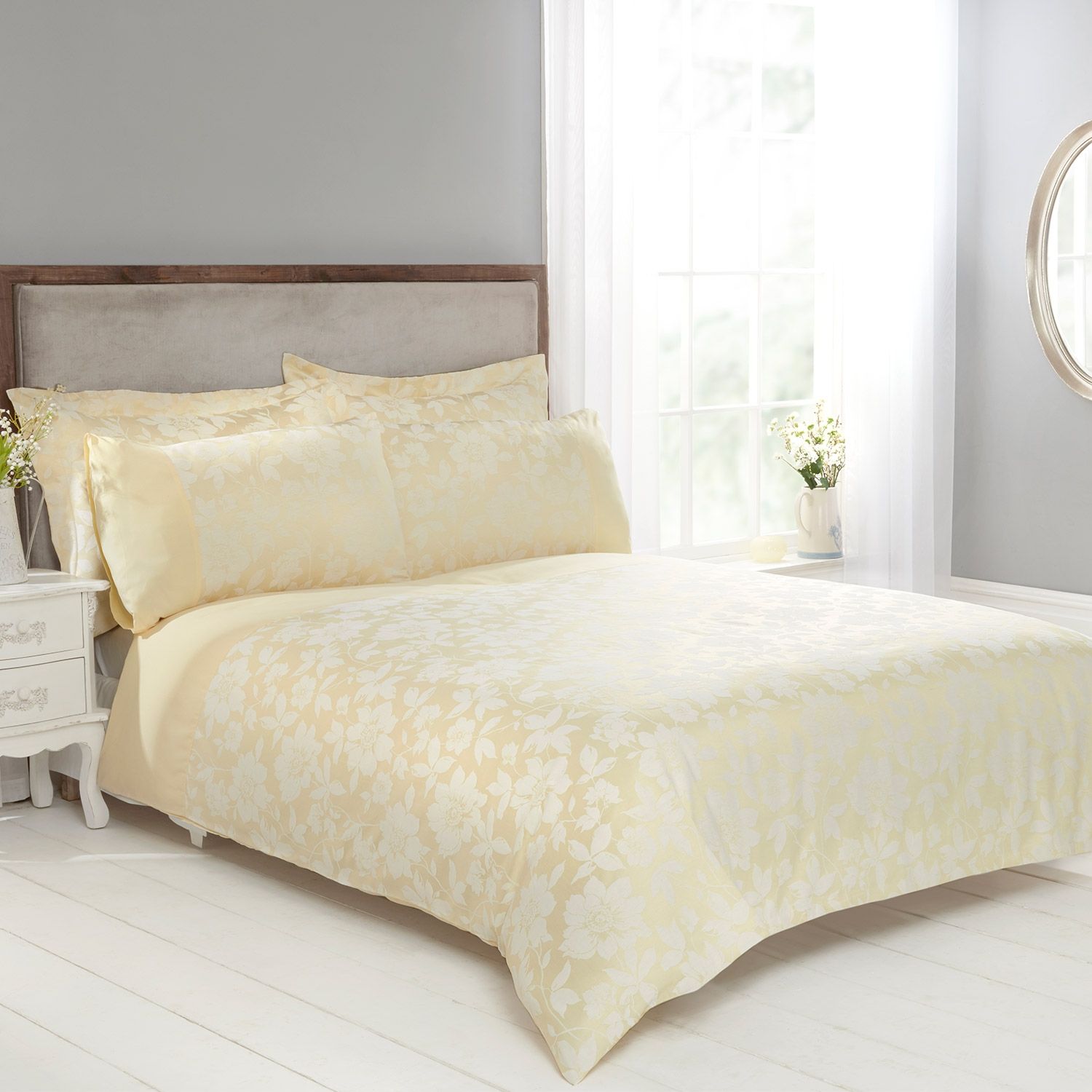 Julian Charles Lottie Oxford Pillow 3 Shaws Department Stores