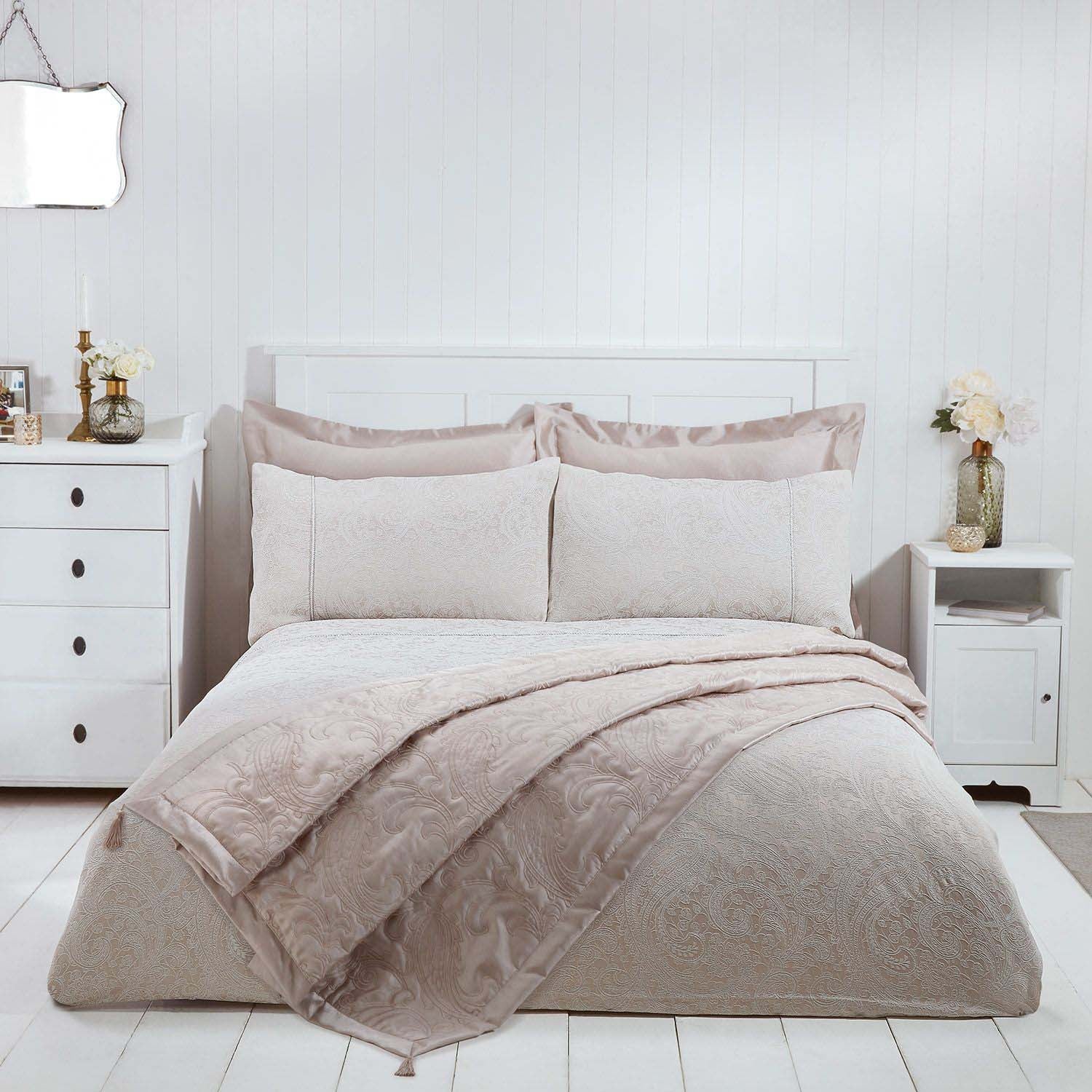 Julian Charles Paisley Duvet Cover 4 Shaws Department Stores