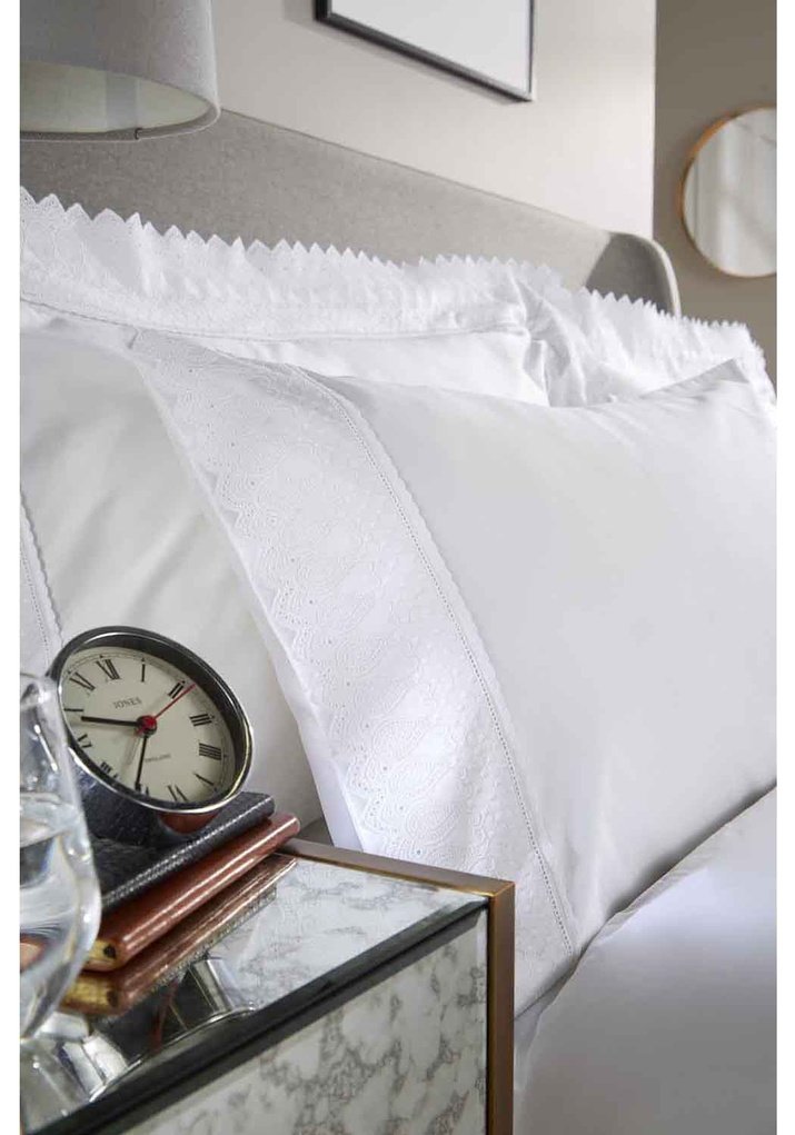 William Hunt Paisley Border Oxford Pillowcase - White 4 Shaws Department Stores