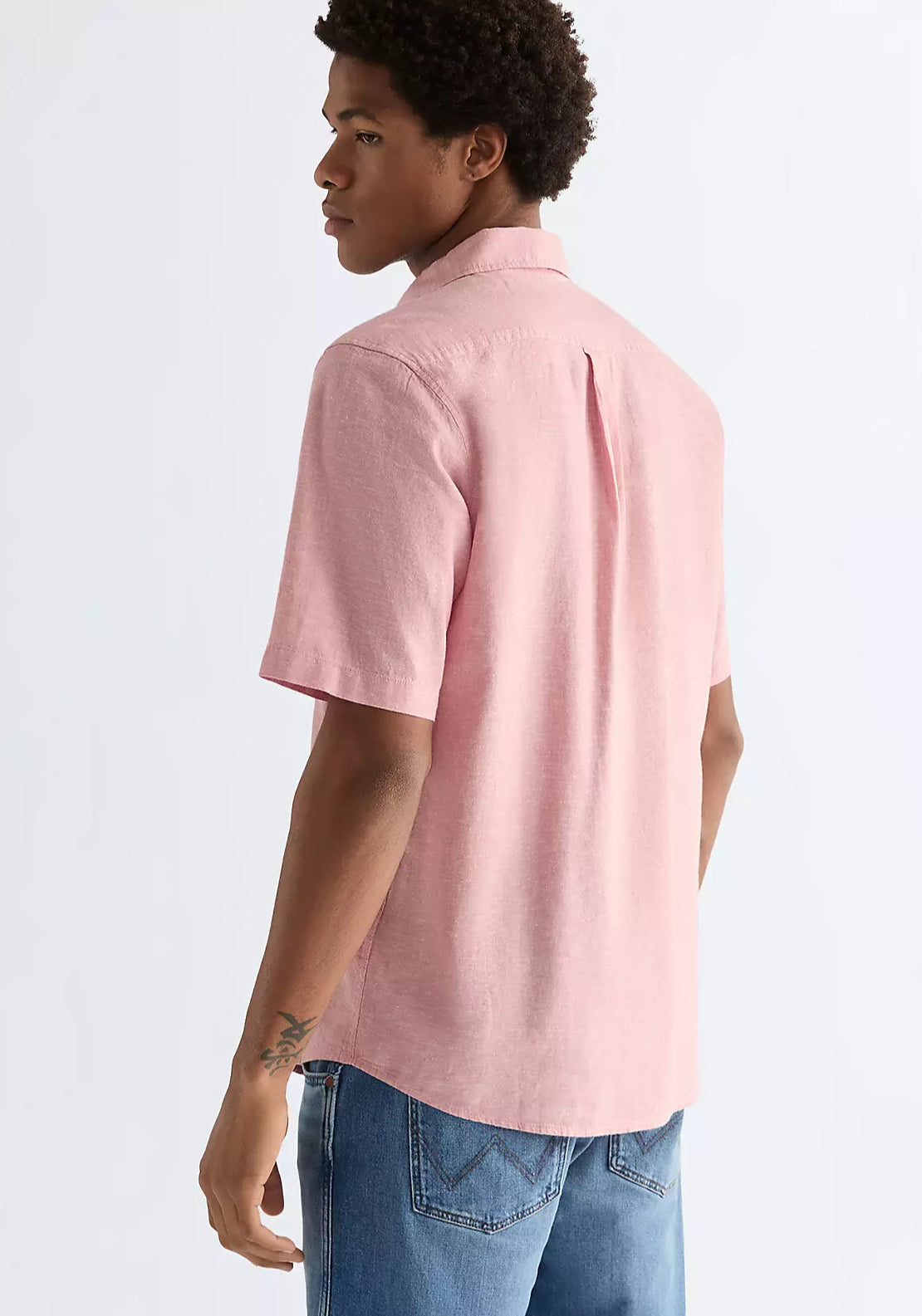 Wrangler Linen Blend Short Sleeve One Pocket Shirt - Pink 2 Shaws Department Stores