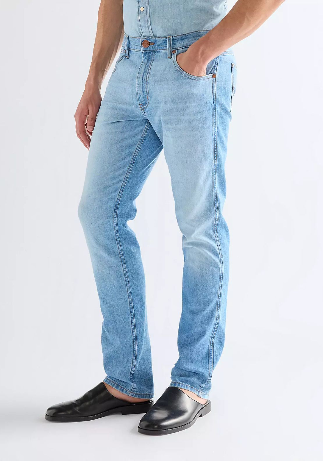 Greensboro Straight Lightweight Low Stretch Jean - Light Wash