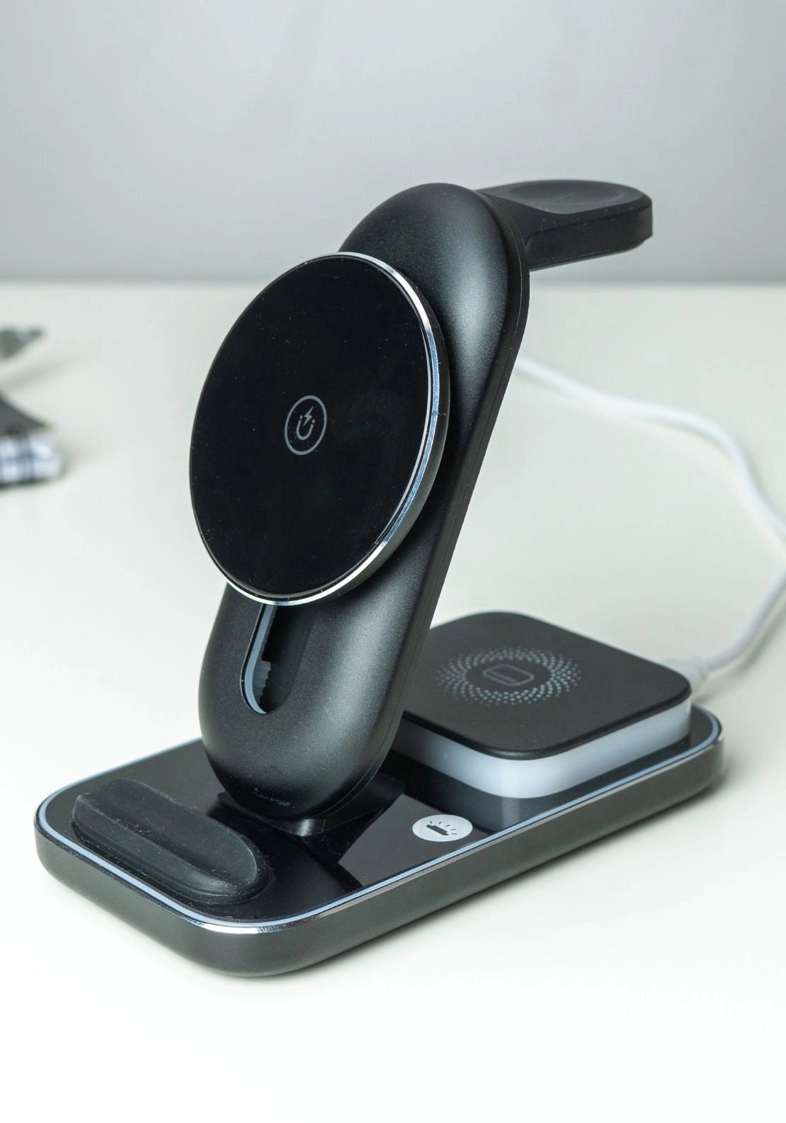 3-In-1 Charging Hub With Night Light - Black