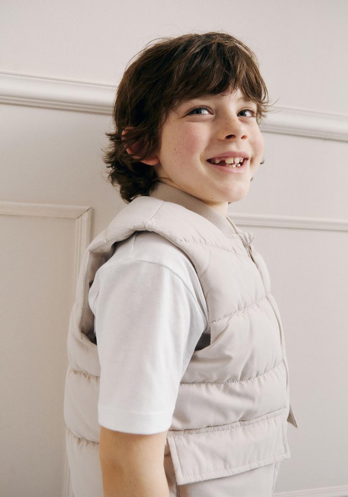 Sfera Basic gilet - Carmel 4 Shaws Department Stores