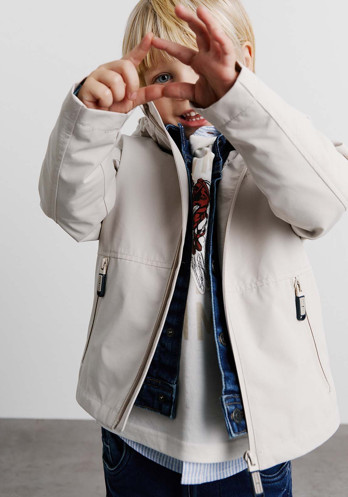 Sfera Hooded windcheater - White 2 Shaws Department Stores
