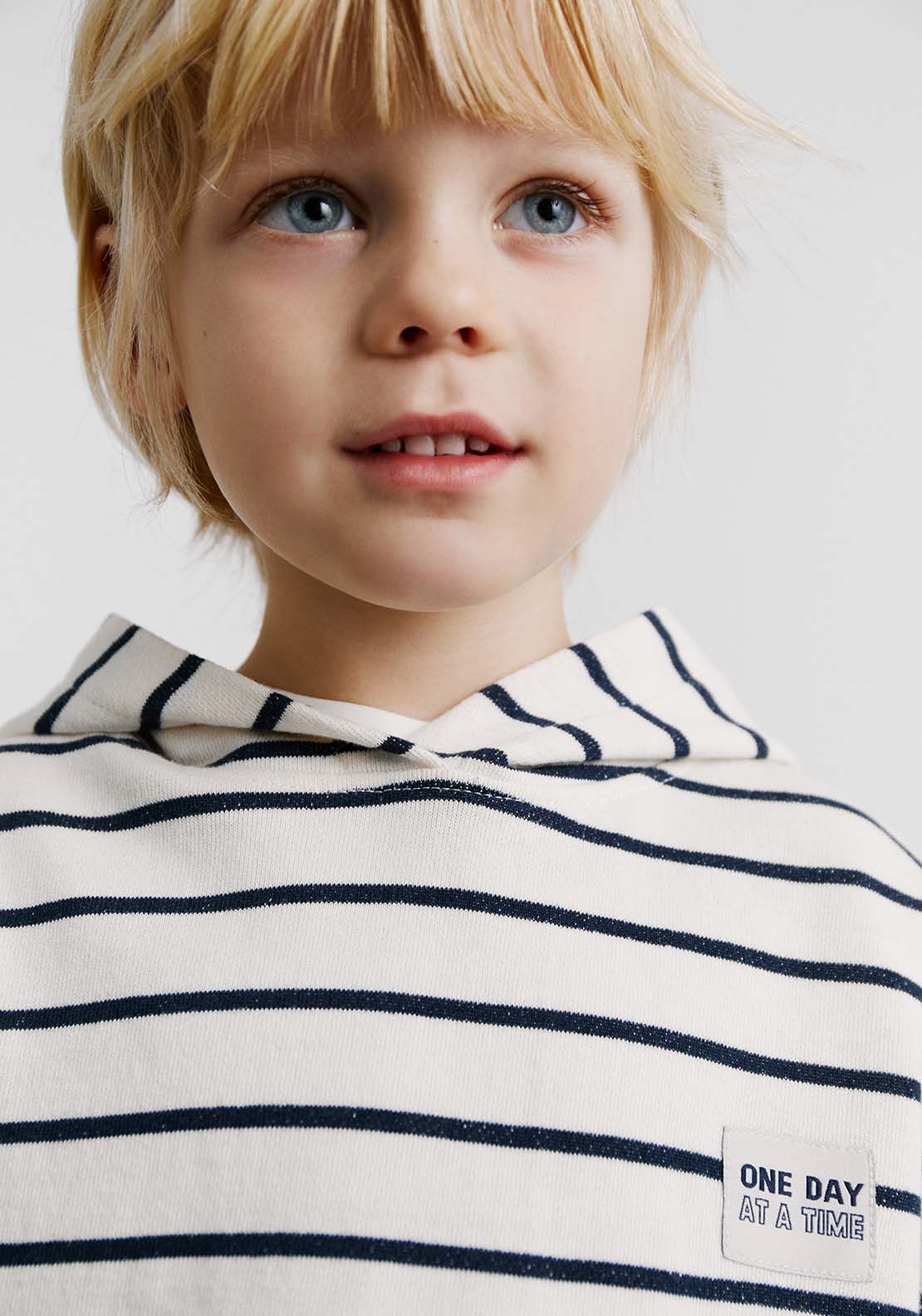 Sfera Stripes hoodie - White Off 4 Shaws Department Stores