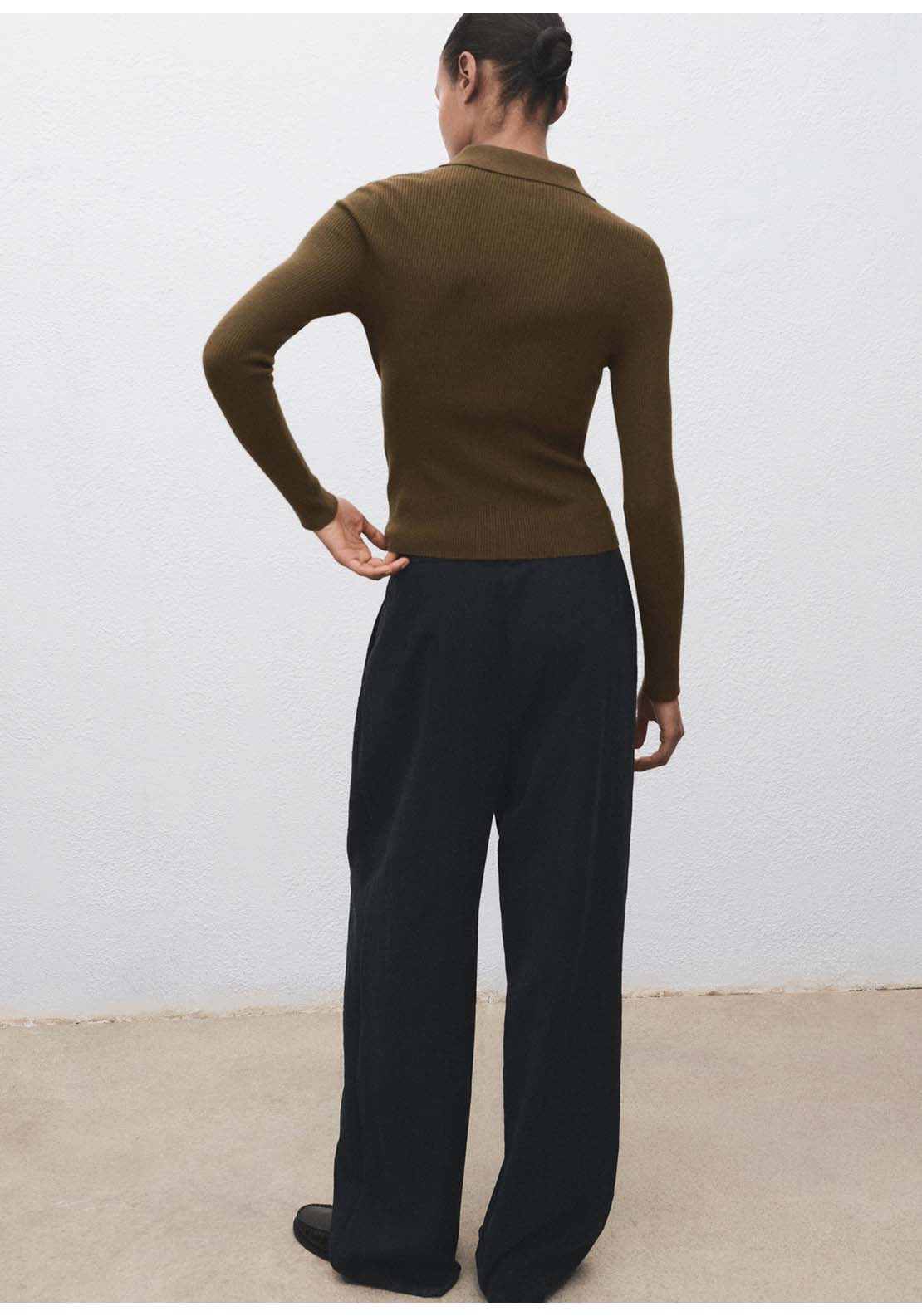 Polo Neck Ribbed Sweater - Beige / Green