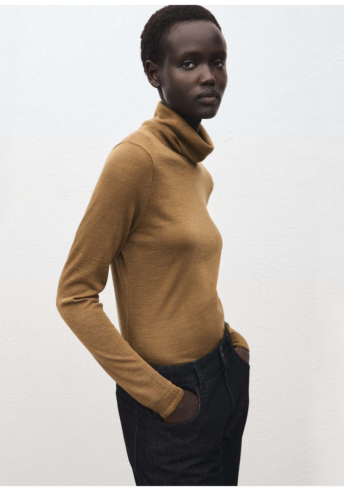 Mustard Sweater - Dark Yelow