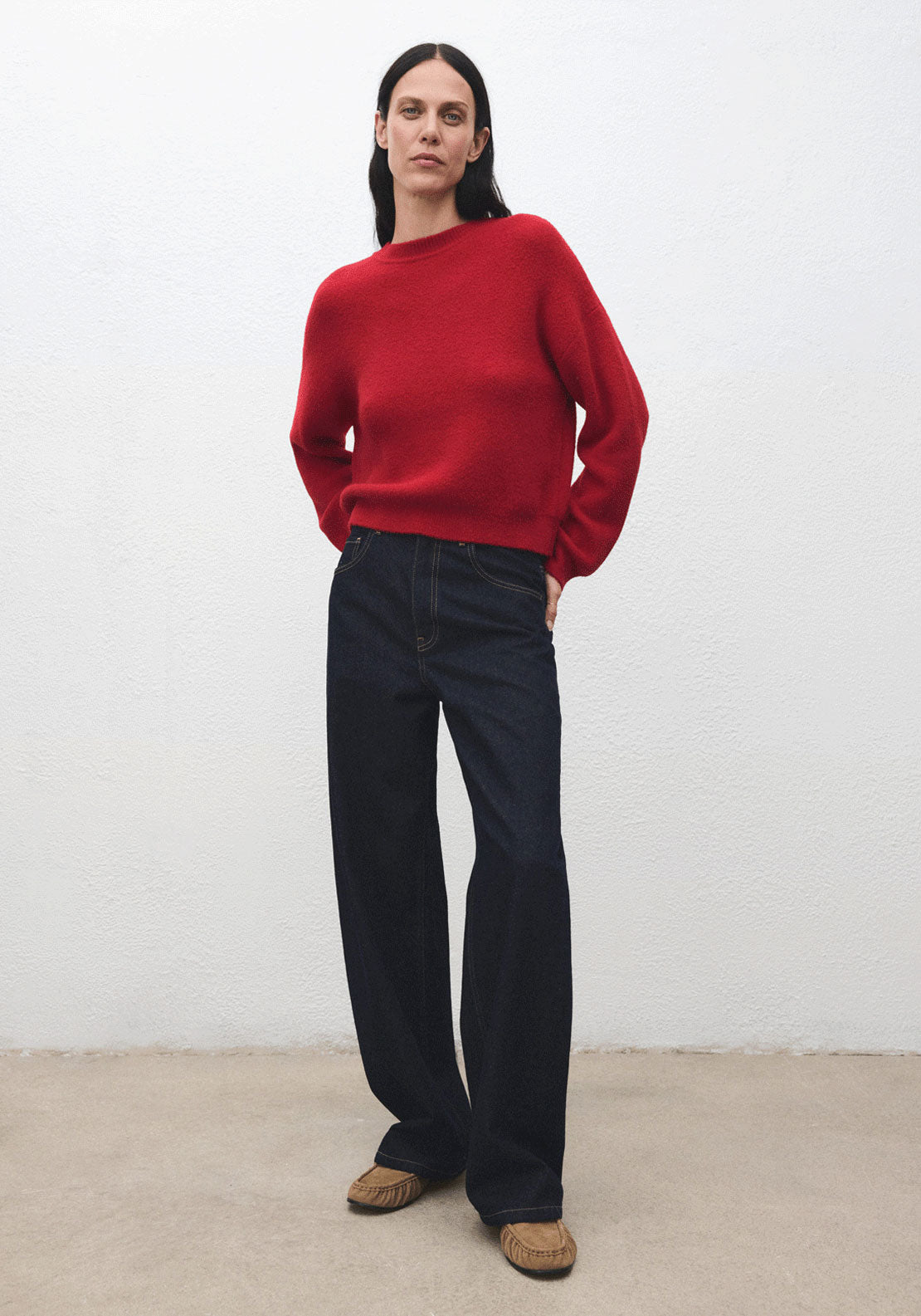 Medium Knit Soft Fabric Sweater - Red
