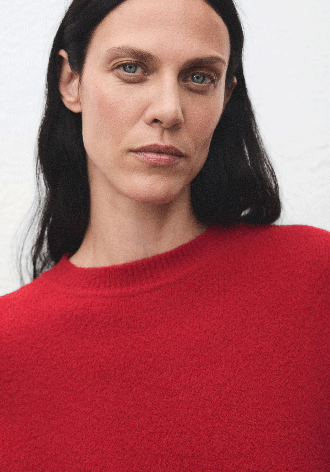 Medium Knit Soft Fabric Sweater - Red