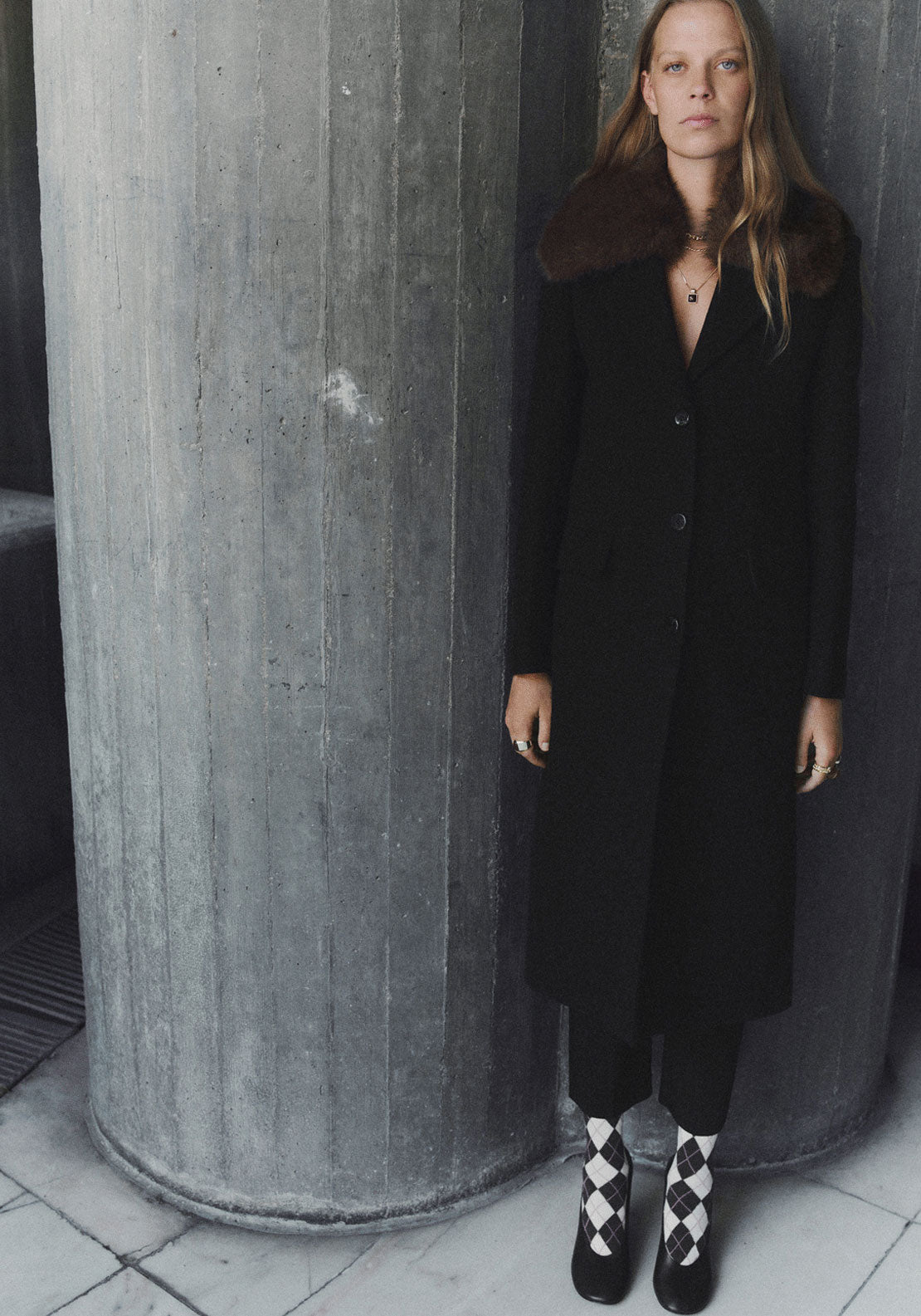 Wool Coat With Fur Collar - Black