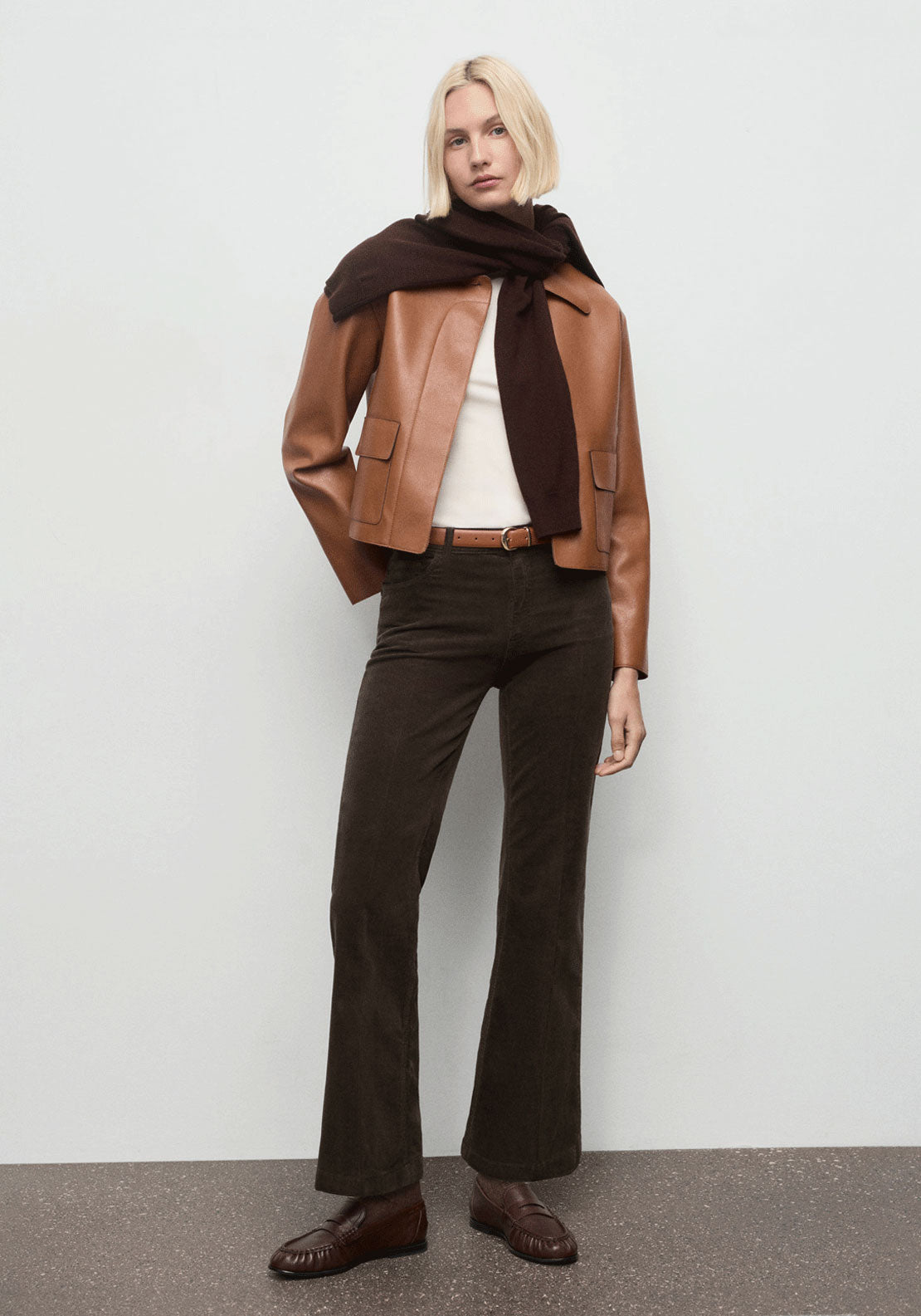 Corduroy Flared Jeans - Brown