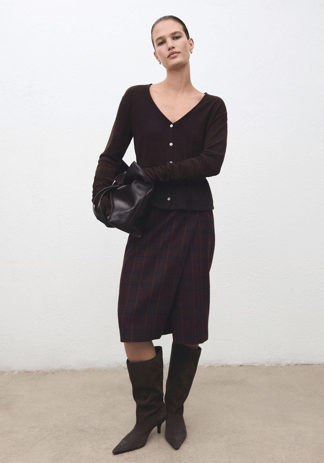 Knitted Cardigan With Bow - Brown