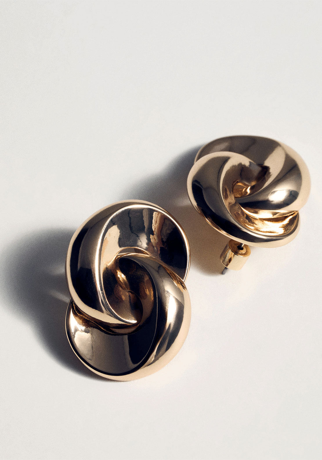 Intertwined Hoop Earrings - Gold