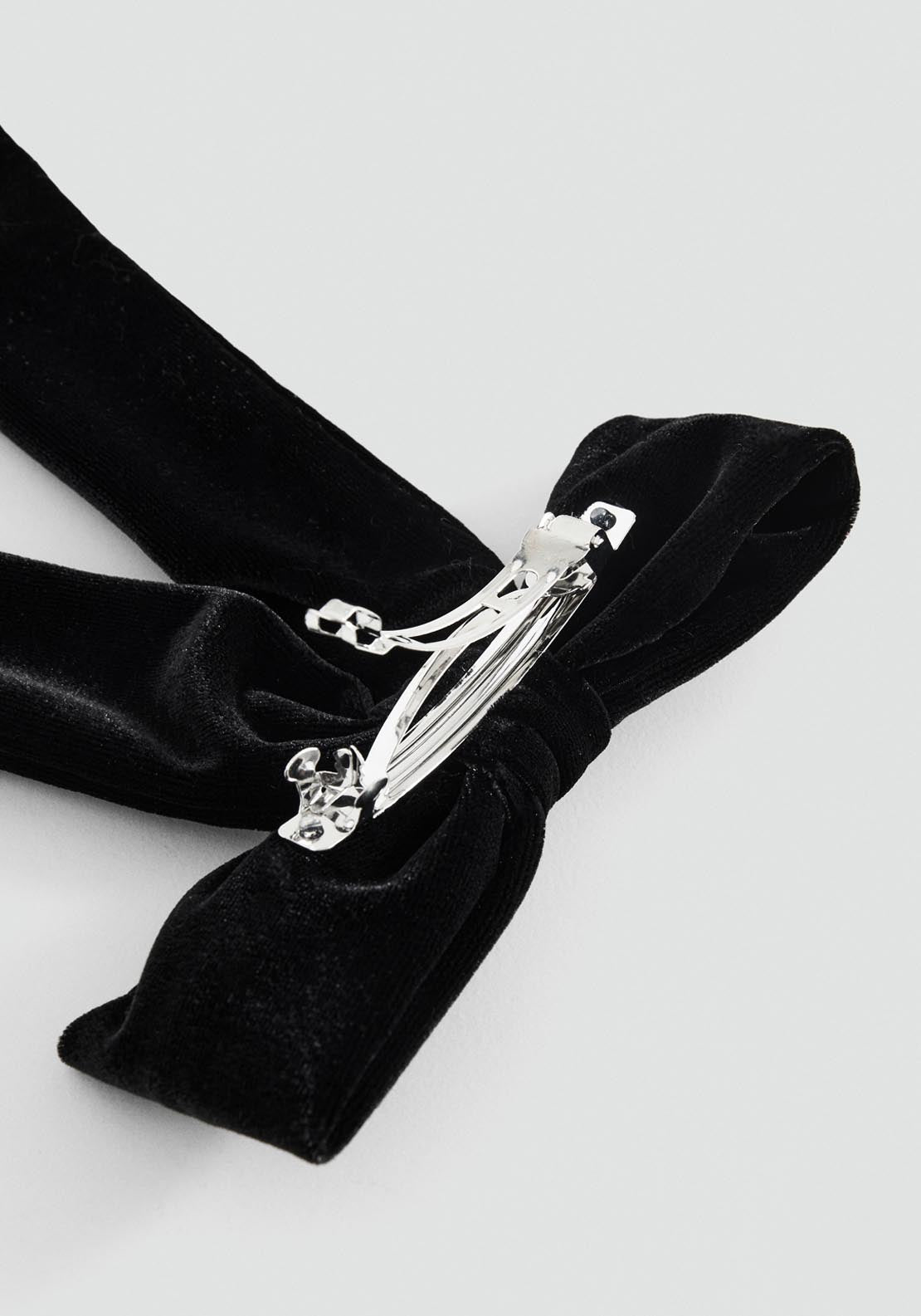 Velvet Bow Hairclip - Black