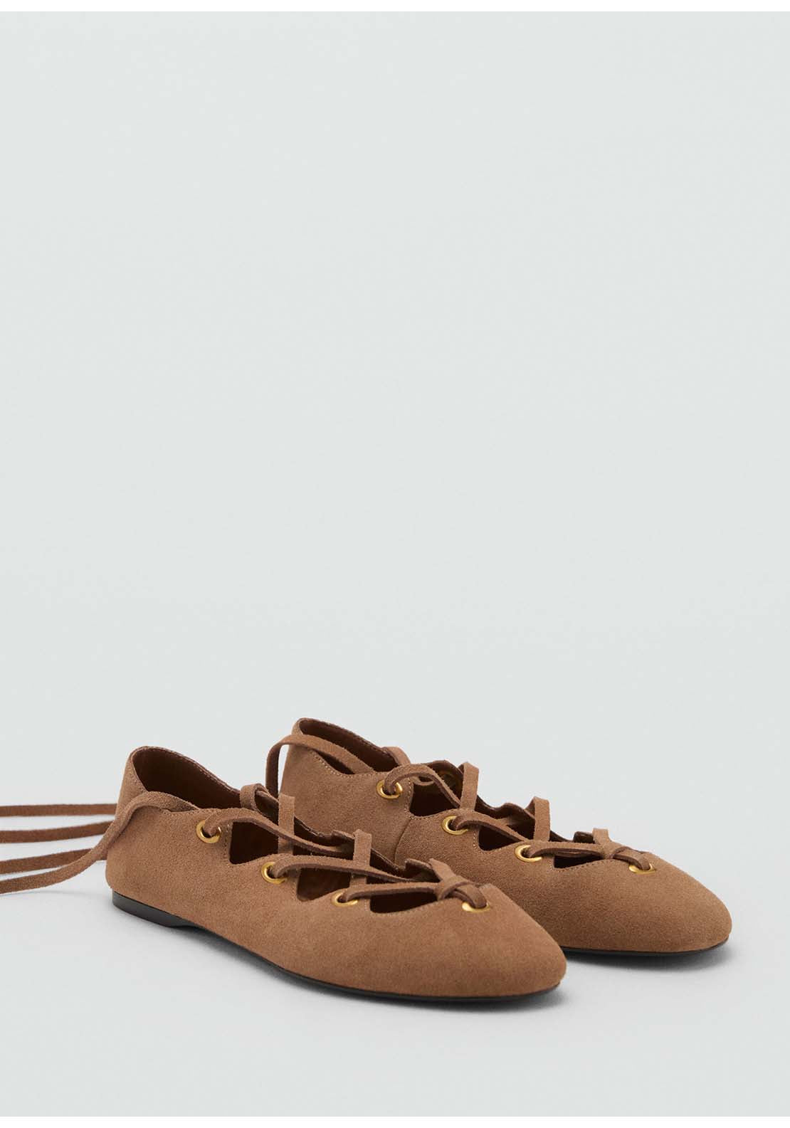 Suede Ballet Flats With Crossed Straps - Brown