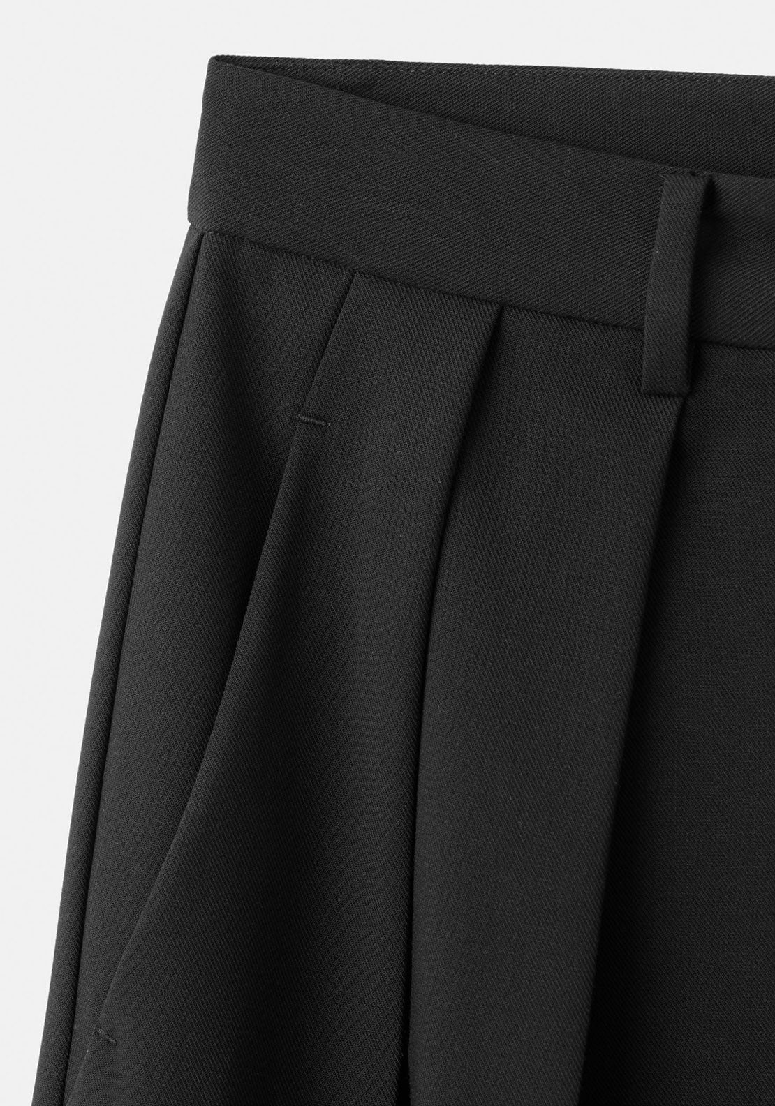 Wide Leg Mid Rise Pleated Trousers - Black