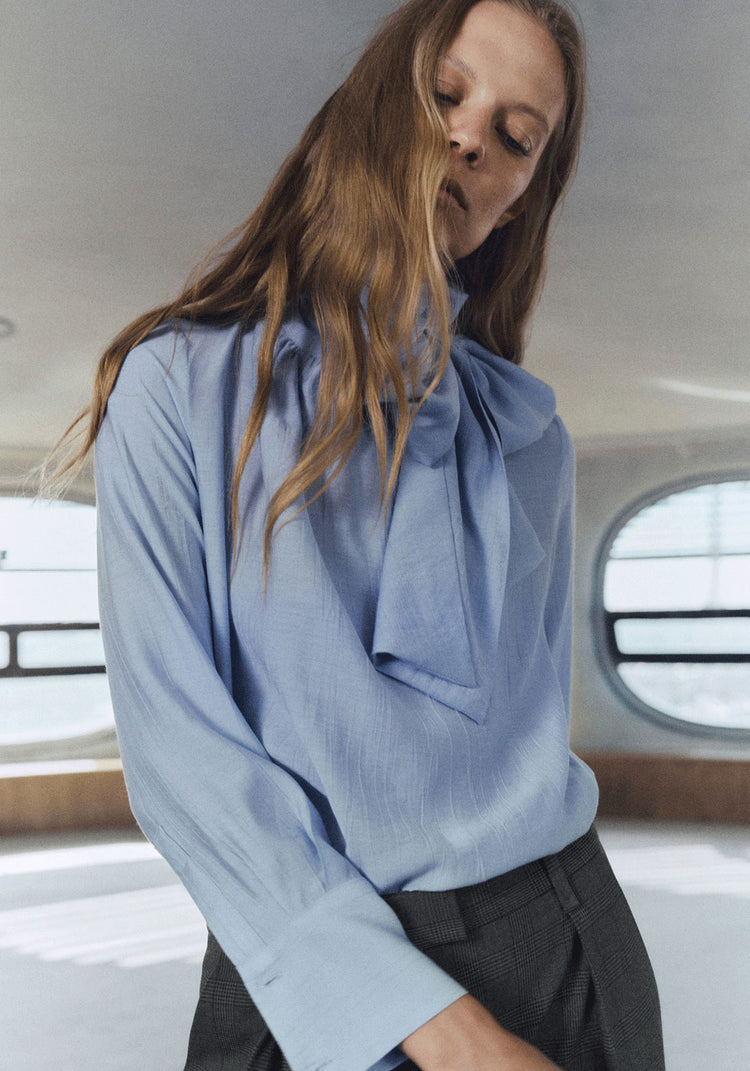 Textured Blouse With Foulard - Blue