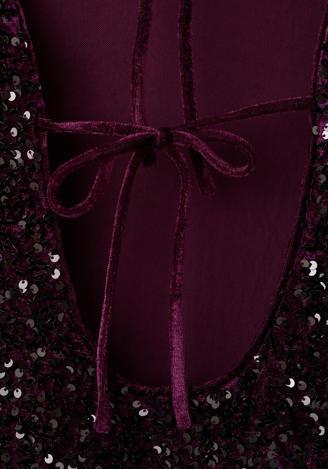 Sequin Dress With Open Back - Burgundy
