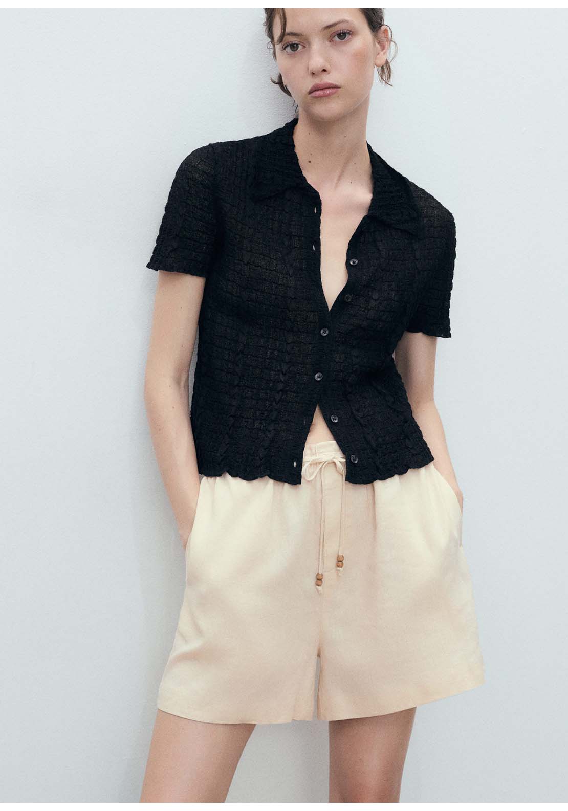 Straight Fit Linen Shorts With Drawstring - Beige