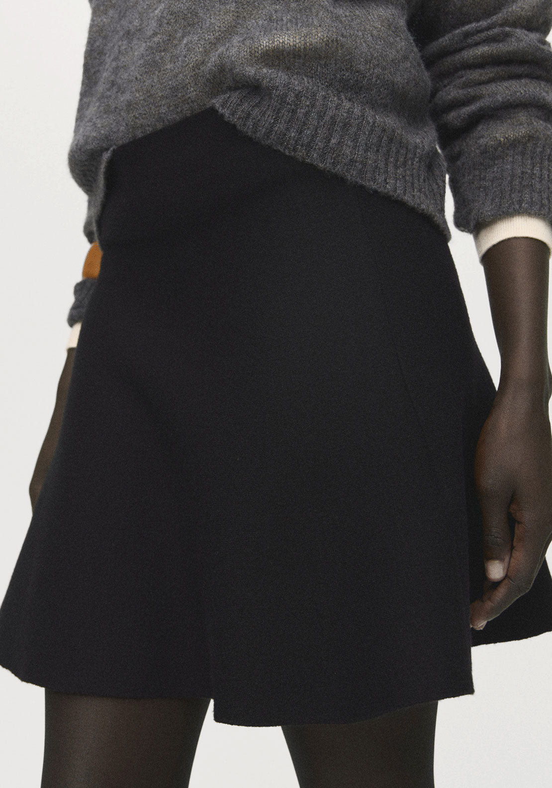 Mid Rise Mini Skirt - Black