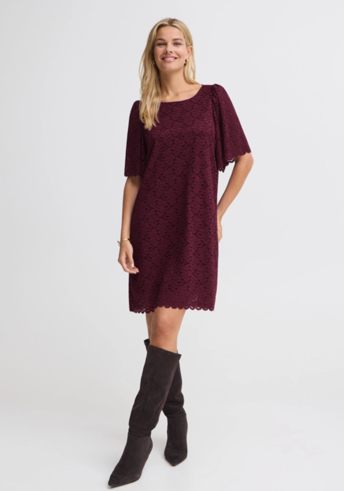 Scallop Hem Lace Dress - Red