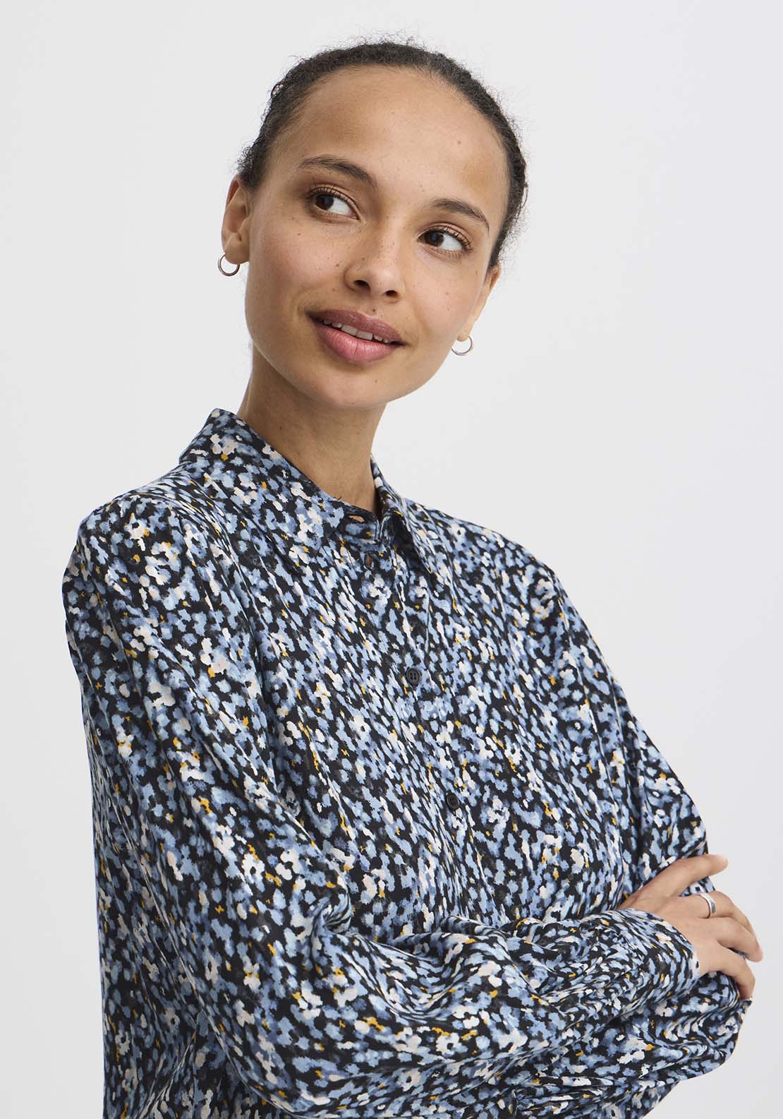 B Young Josa Puff Shirt - Dusty Blue Flower Mix 4 Shaws Department Stores
