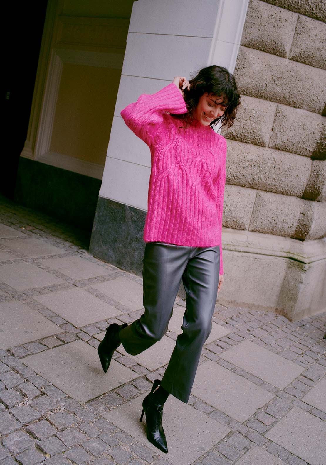 B Young Daja Straight Trousers - Asphalt 3 Shaws Department Stores