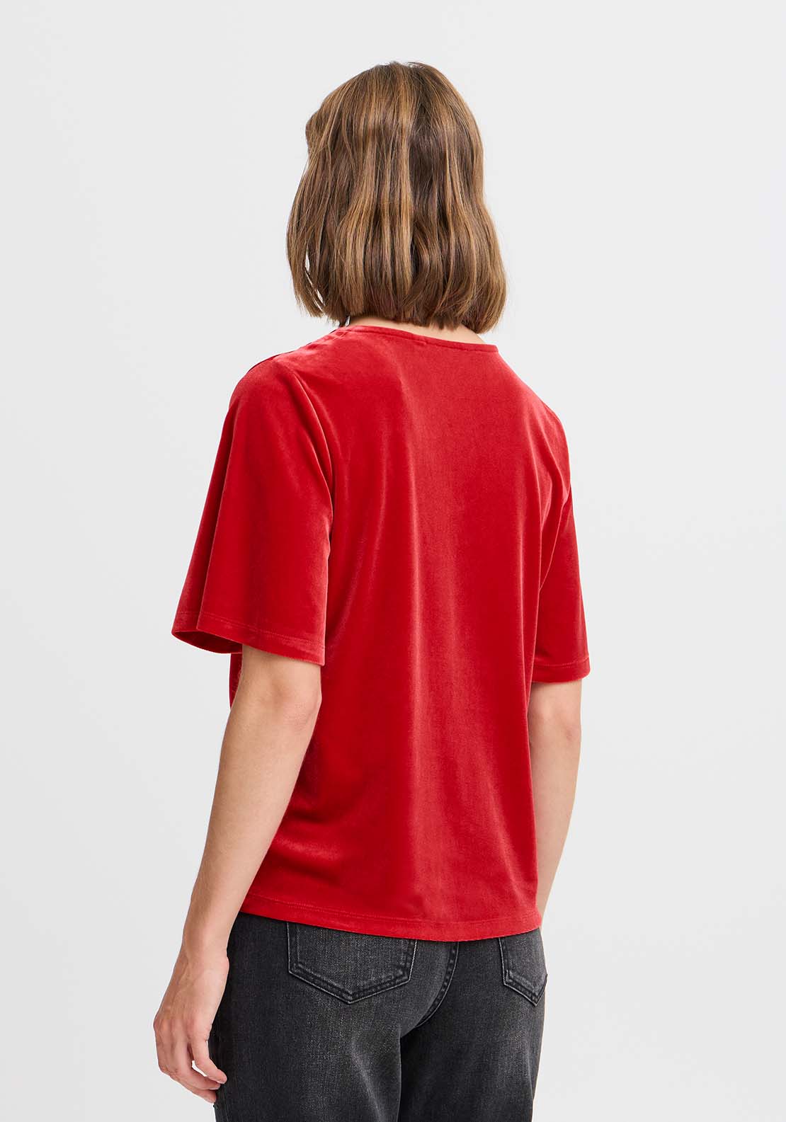 B Young Perlina Top - Haute Red 4 Shaws Department Stores