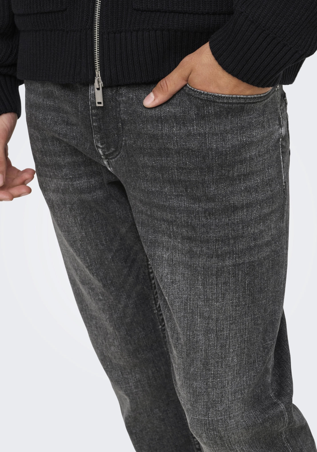 Loom Slim Fit Jeans - Black