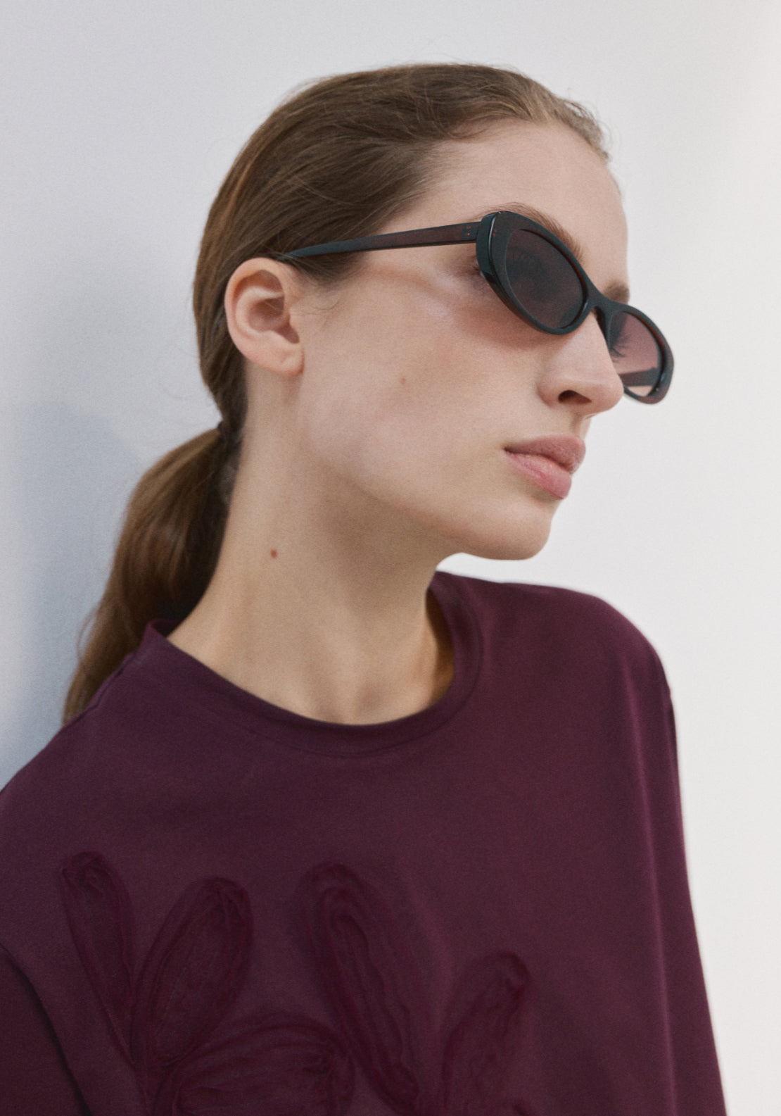 Floral Embroidered Cotton T-Shirt - Burgundy