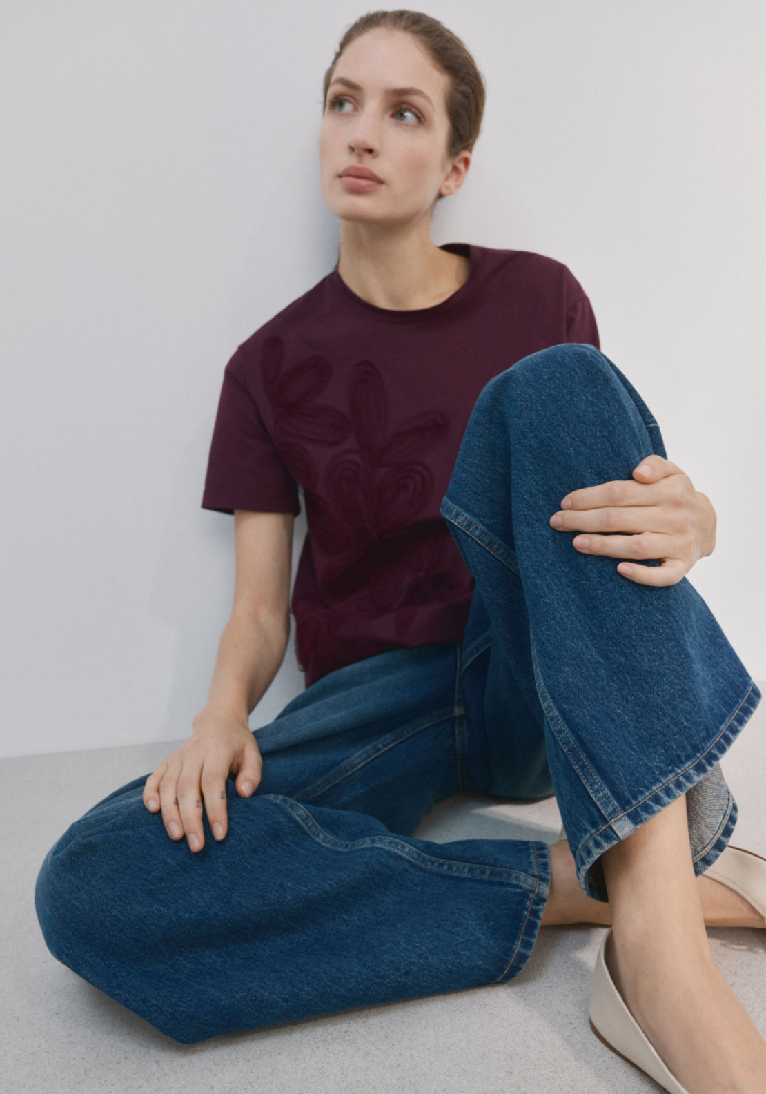 Floral Embroidered Cotton T-Shirt - Burgundy