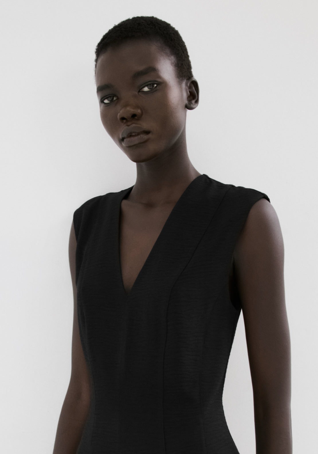 Flounce Dress With V-Neck - Black