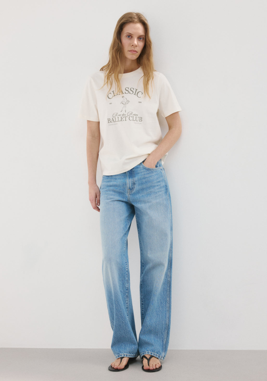 Short Sleeved Printed  T-Shirt - White