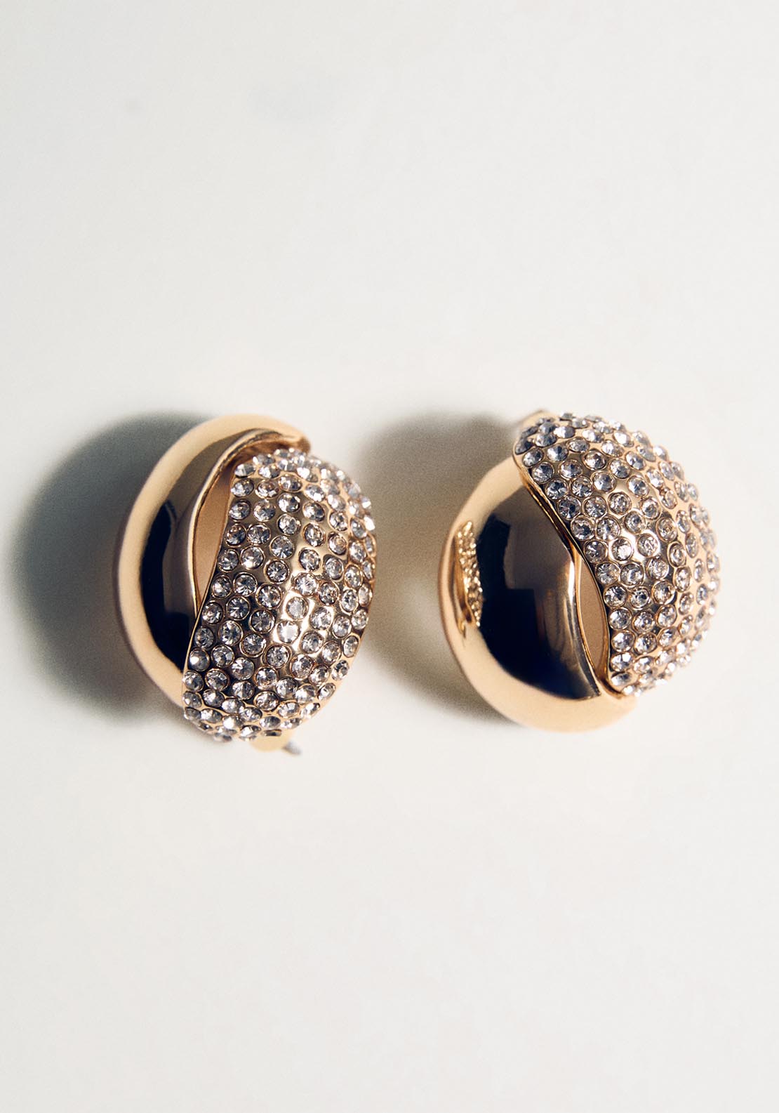 Oval Earrings With Combined Crystals - Gold