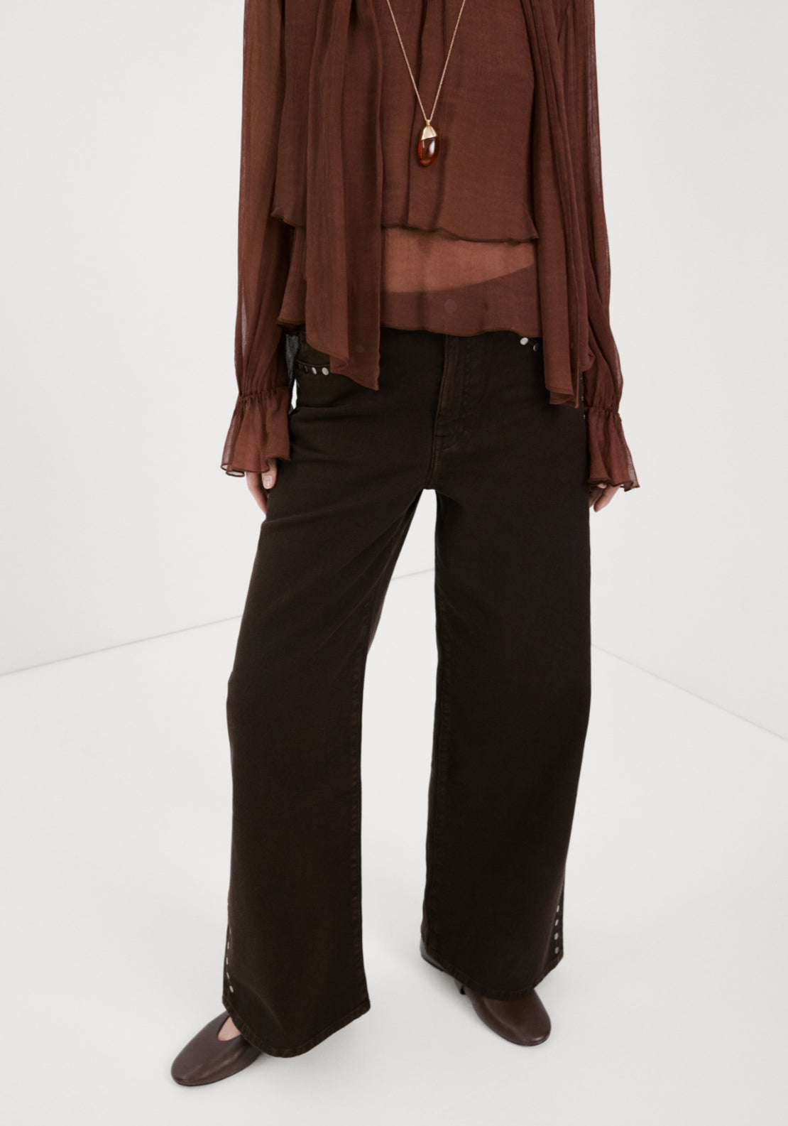 Wide Leg Studded Jeans - Brown