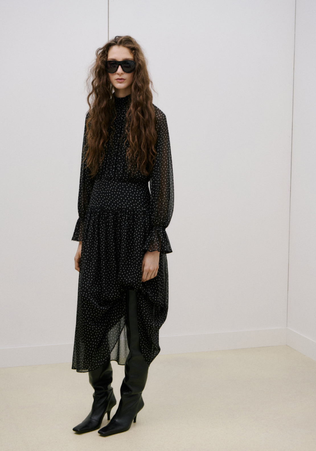 Polka Dot Dress With Puffed Sleeves - Black