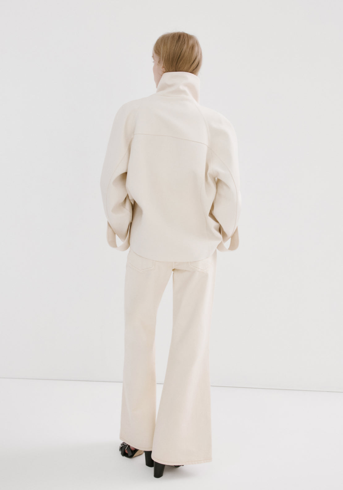 Mid Rise Flared Jeans - Cream