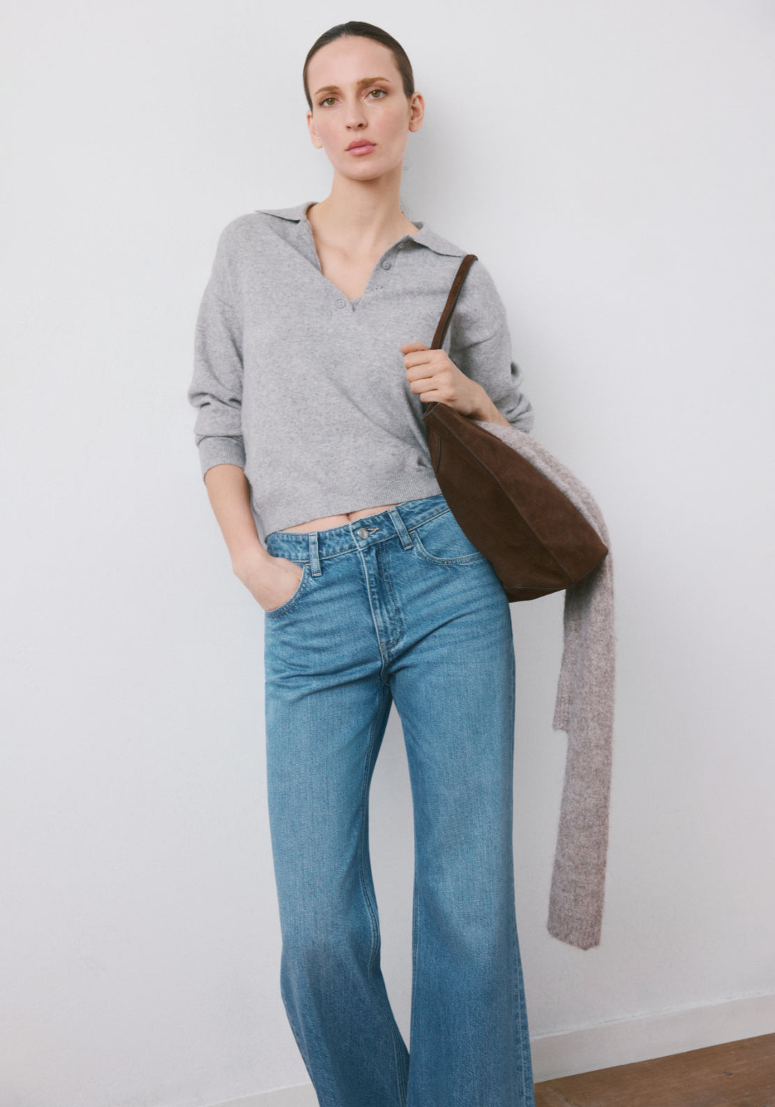 Mid Rise Flared Jeans - Blue