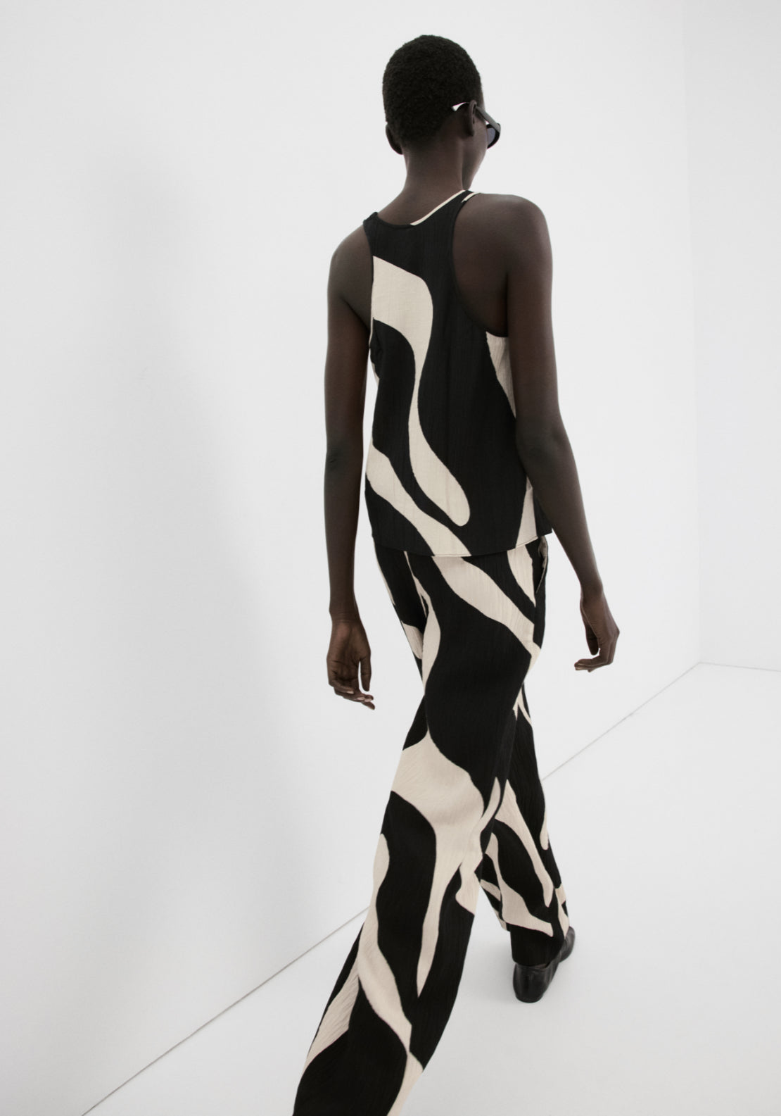 Printed Straight Trousers - Black