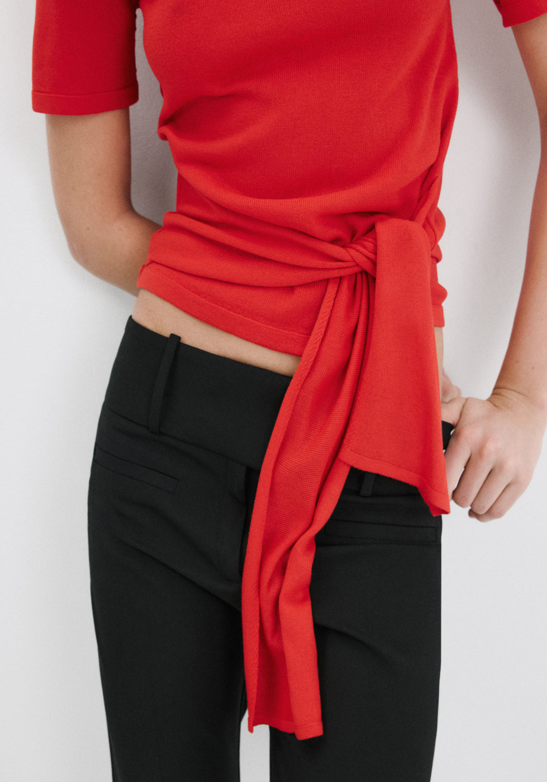 Jumper With Tie Detail - Red