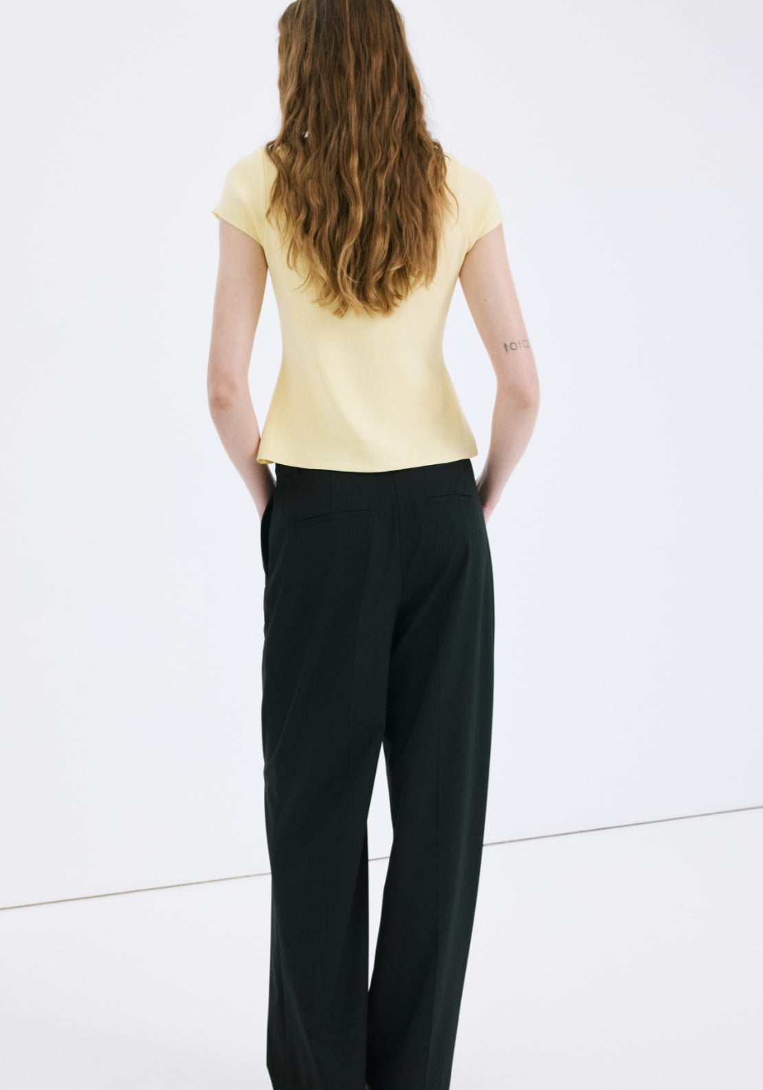 Fine Knit Sweater With Buttons - Yellow