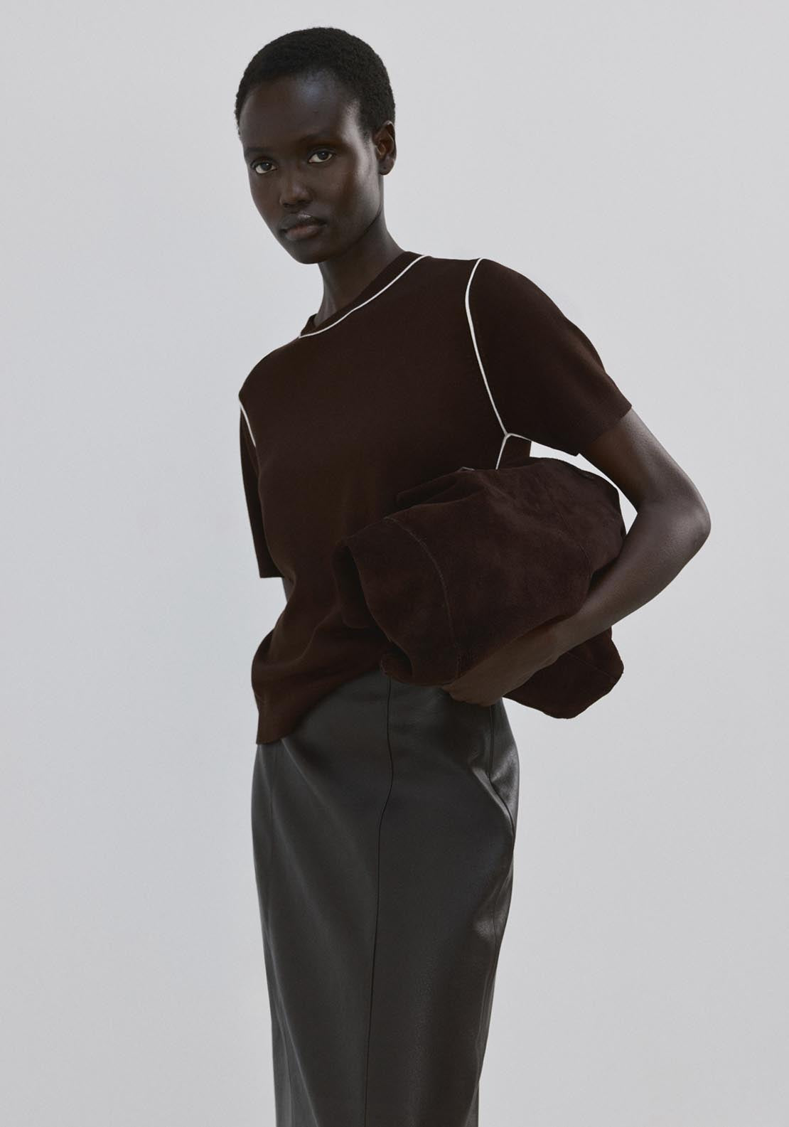 Fine Knit Sweater With Contrasting Stripes - Brown