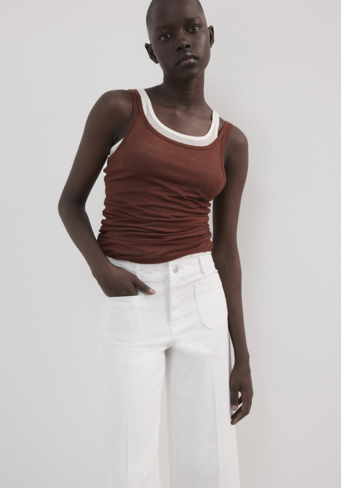Wide Leg Jeans With Pockets - White