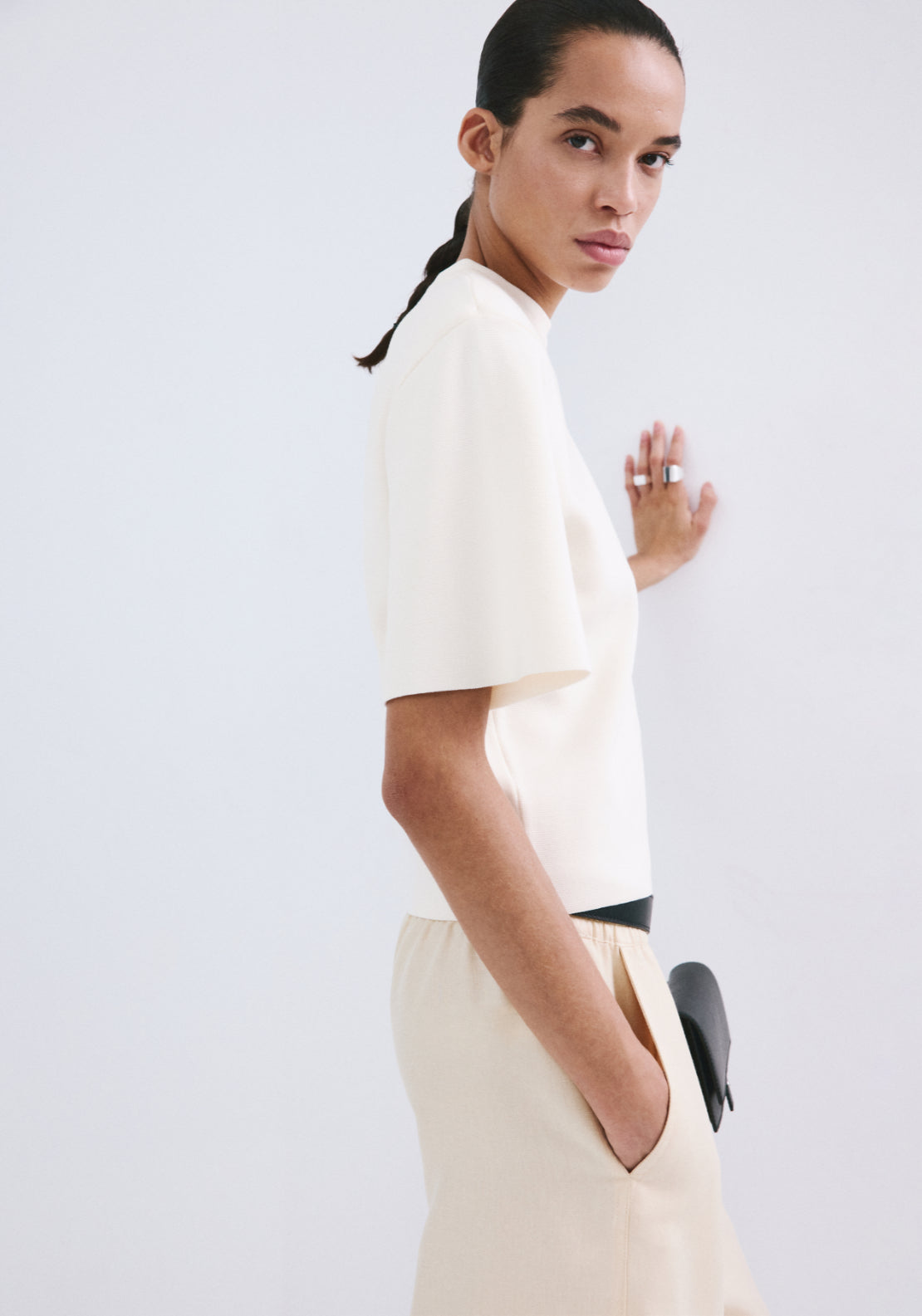 Short Sleeved Knitted Sweater - Cream