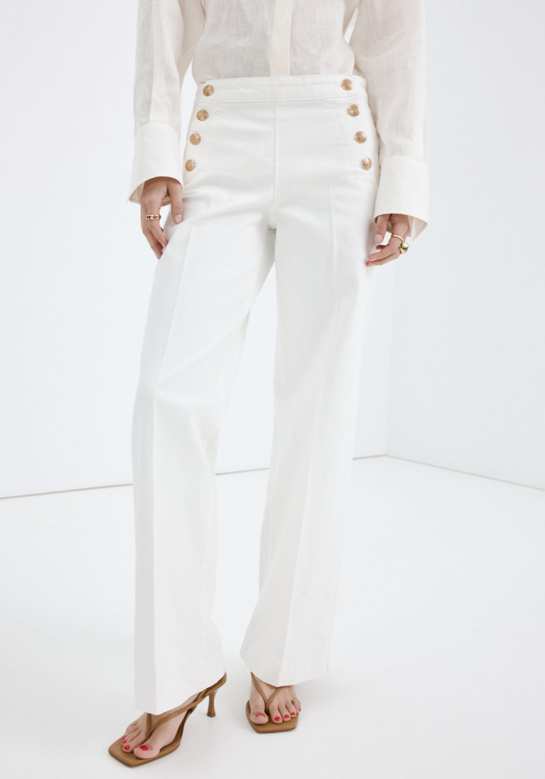 Wide Leg Jeans With Side Buttons - White