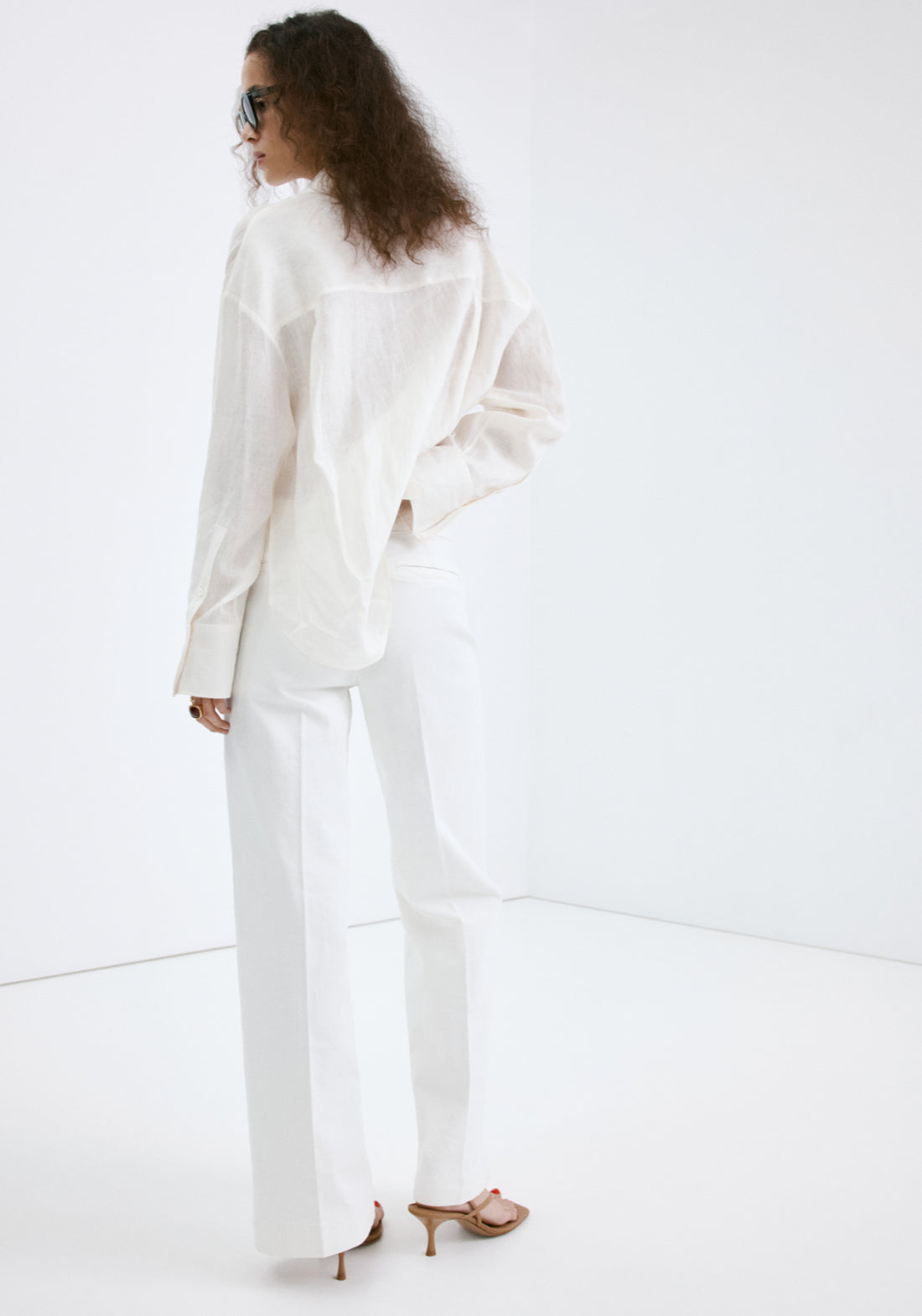 Wide Leg Jeans With Side Buttons - White