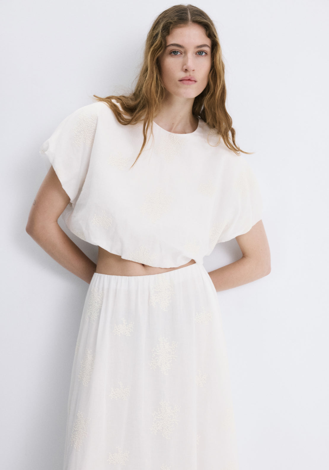Cotton Blouse With Embroidered Details - White