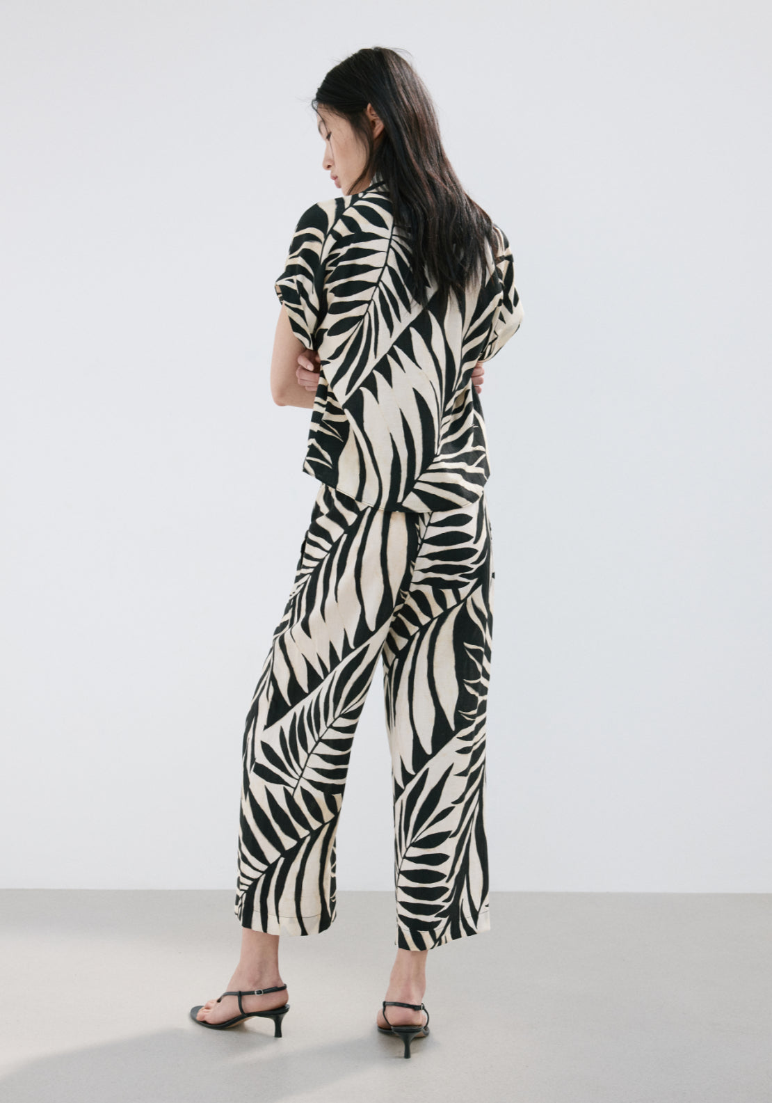 Tropical Print Trousers - Black And White