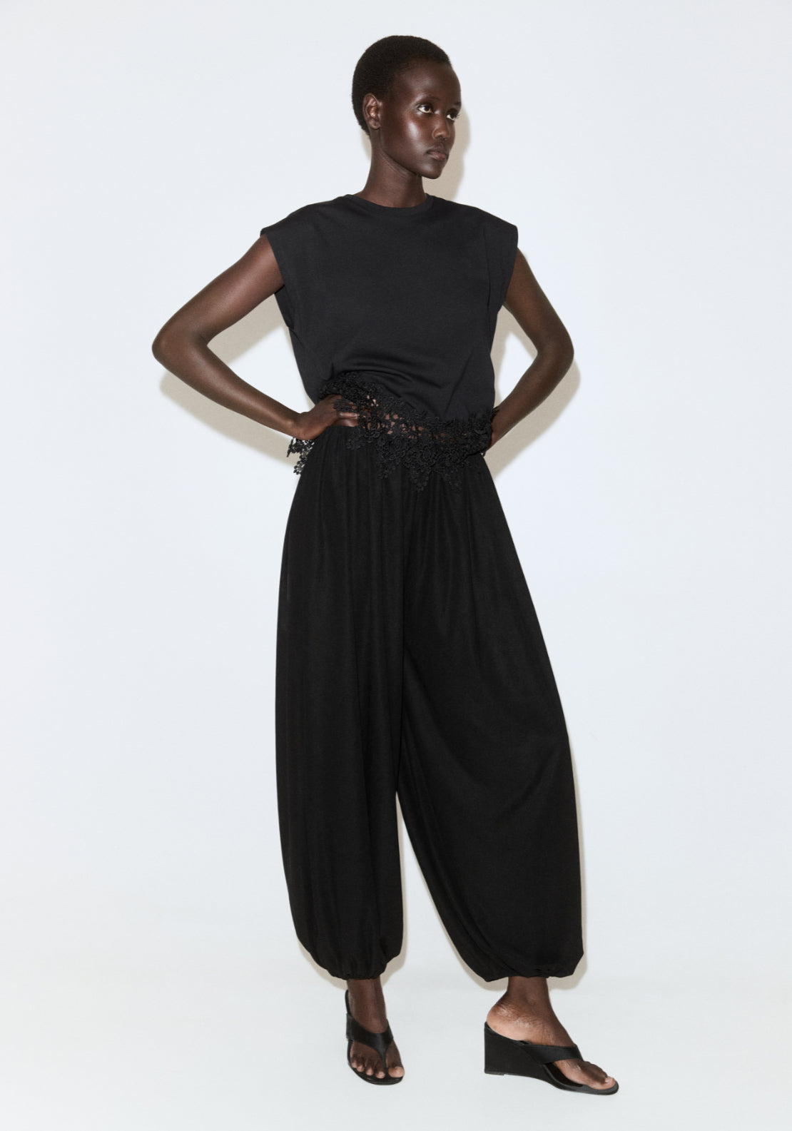 Cotton T-Shirt With Broderie Anglaise Embroidery - Black